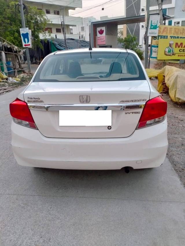 https://images10.gaadi.com/usedcar_image/4627773/original/processed_d41c1d62-3775-490e-aad9-66ee4b70e298.jpg?imwidth=6401