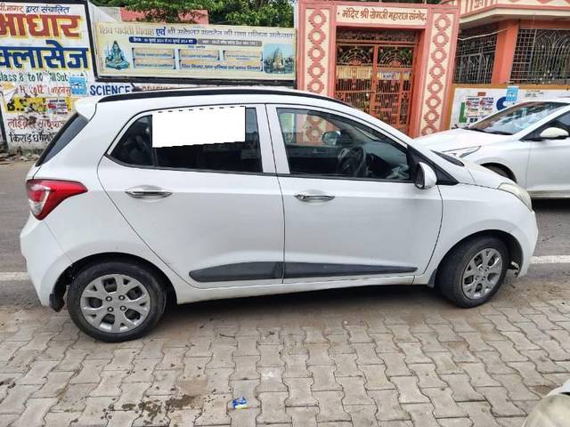 https://images10.gaadi.com/usedcar_image/4627779/original/processed_3af2411a-ab83-4ea1-9acc-36229f68ff99.jpg?imwidth=6402