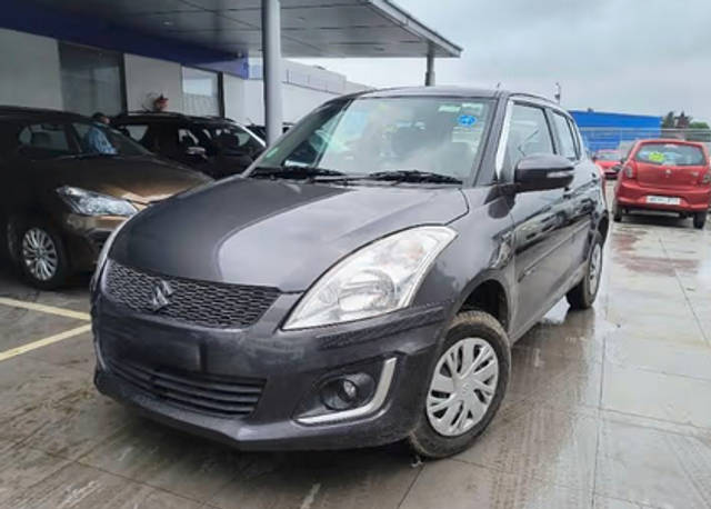 https://images10.gaadi.com/usedcar_image/4627780/original/13f76291-97f2-4e47-8ecf-8fe4a8c46327.png?imwidth=6401