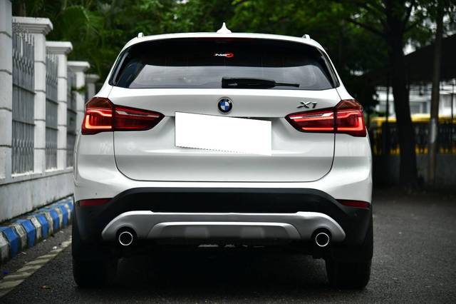 https://images10.gaadi.com/usedcar_image/4627835/original/processed_11e6cf0d582c9b69ec21c5a12ec8da76.jpg?imwidth=6402