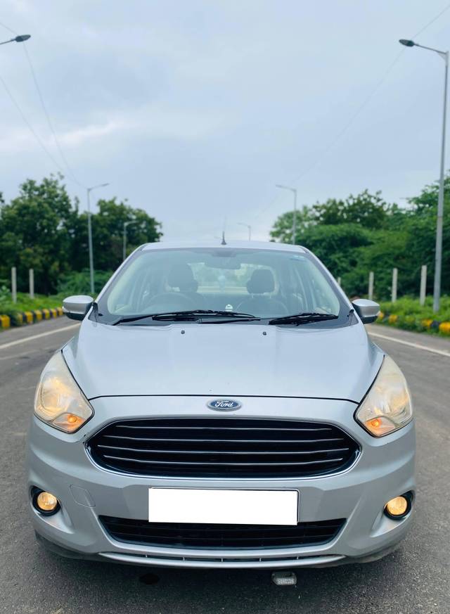 https://images10.gaadi.com/usedcar_image/4627841/original/processed_616d4a72-f6f2-4a8b-9d83-4c8cc0634d3a.jpg?imwidth=6400
