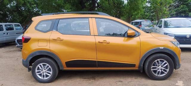 https://images10.gaadi.com/usedcar_image/4627848/original/processed_d178c4df02361f245b3fcdc65a84e907.jpg?imwidth=6401