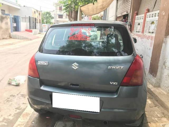 https://images10.gaadi.com/usedcar_image/4627853/original/processed_7496e2f9-7152-4de1-ab3e-62e7869cf59f.jpg?imwidth=6402