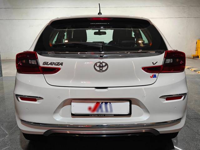 https://images10.gaadi.com/usedcar_image/4627878/original/processed_87d6f722af8ab3e221fa15b31aa3df85.jpg?imwidth=6402