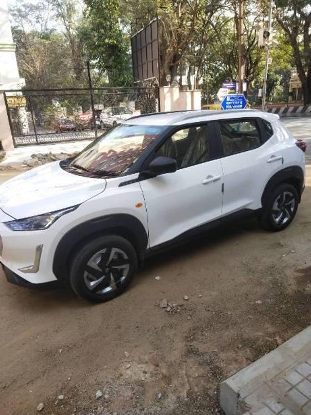 https://images10.gaadi.com/usedcar_image/4627889/original/processed_d07780e4-8c39-43bc-b0f3-d497d992c16e.jpg?imwidth=6400