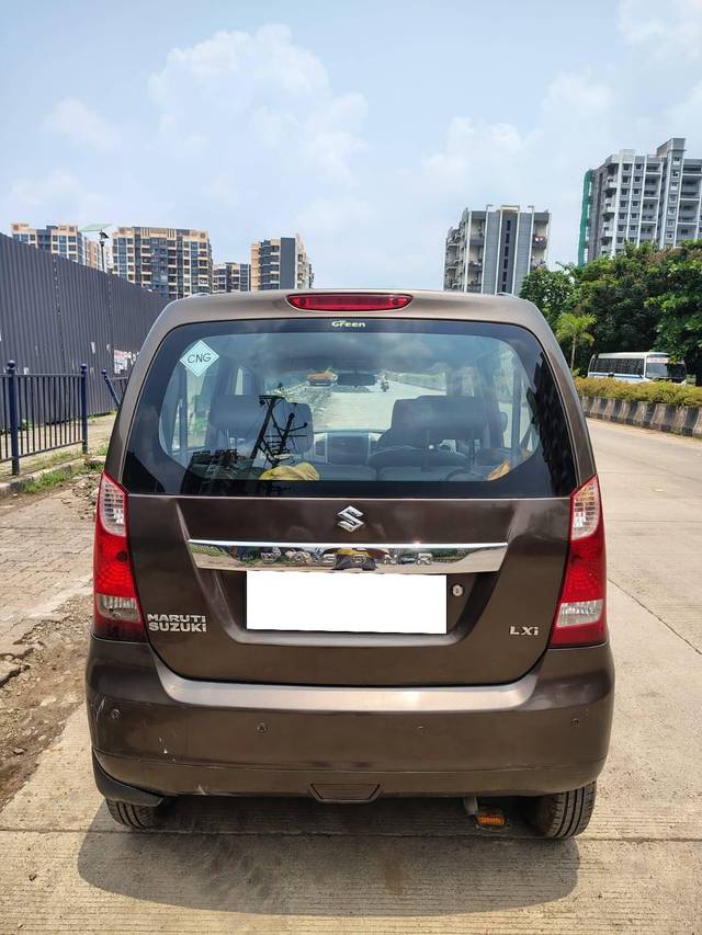 https://images10.gaadi.com/usedcar_image/4627892/original/processed_1539be56-5b55-4448-be9c-856adf47c4d2.jpg?imwidth=6402