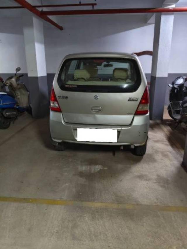 https://images10.gaadi.com/usedcar_image/4627944/original/processed_aa575f57-7aaa-48e5-a433-84b755103df2.jpg?imwidth=6400