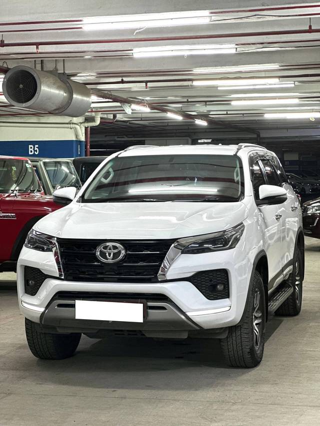https://images10.gaadi.com/usedcar_image/4627972/original/processed_fce198813e6efac744ca44f353295ab5.jpg?imwidth=6402