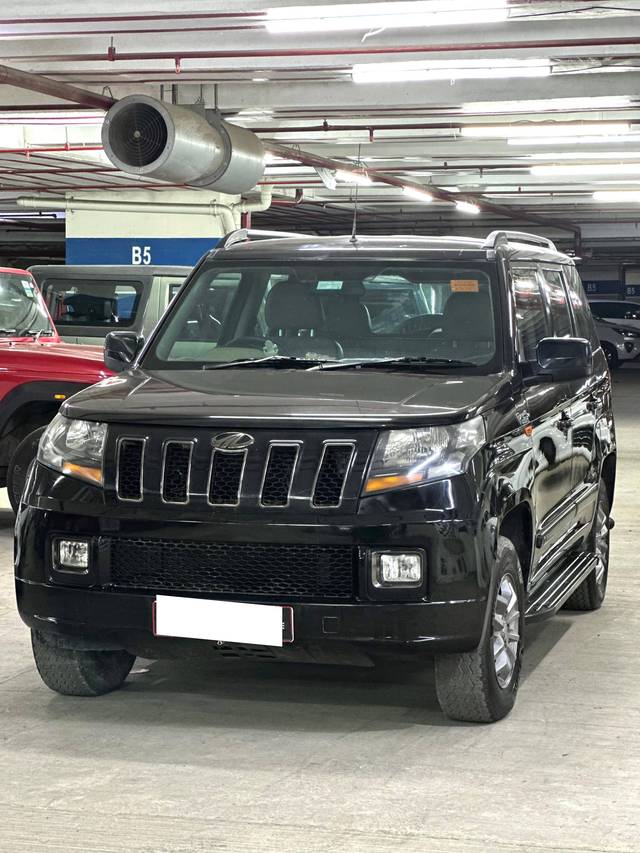 https://images10.gaadi.com/usedcar_image/4627984/original/processed_cfb69d4eca5e1213e1caa3965a8cb20e.jpg?imwidth=6402