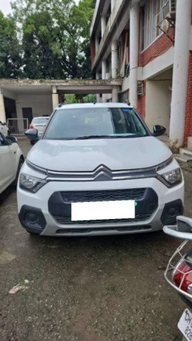 https://images10.gaadi.com/usedcar_image/4628011/original/processed_4f054539-1ed1-4be7-8a30-45e0851eee2d.jpg?imwidth=6400
