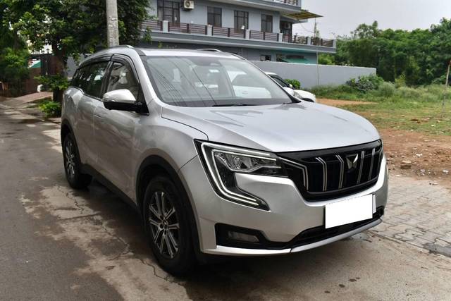 https://images10.gaadi.com/usedcar_image/4628023/original/processed_f15dd5d2b453d579516fd281be23e514.jpg?imwidth=6400
