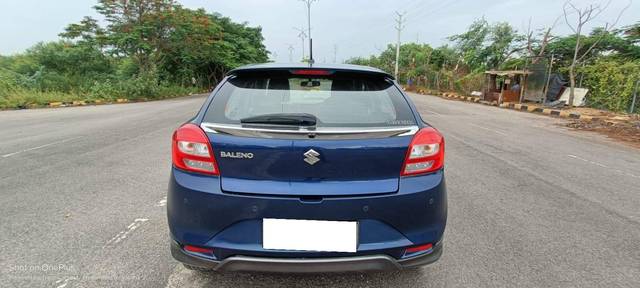 https://images10.gaadi.com/usedcar_image/4628037/original/processed_06d5a3625eae1fa7fe496ee45eab8b5e.jpg?imwidth=6402