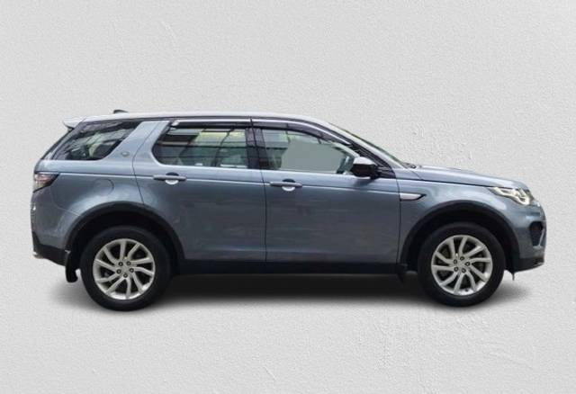 https://images10.gaadi.com/usedcar_image/4628044/original/10a81bc857c95f4dd735b0dc1c64250e.jpg?imwidth=6400