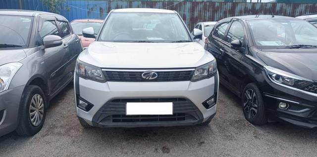 https://images10.gaadi.com/usedcar_image/4628045/original/processed_41218d28ecefc3d6cec805a9a081d7ae.jpg?imwidth=6400