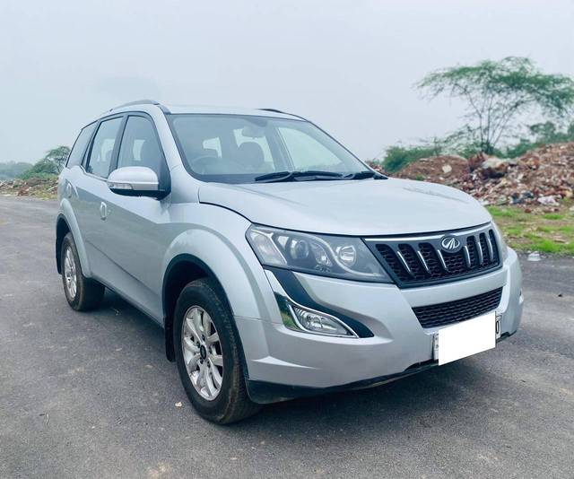 https://images10.gaadi.com/usedcar_image/4628047/original/processed_ffb7996f-ea20-48f3-9536-a3069d412535.jpg?imwidth=6400