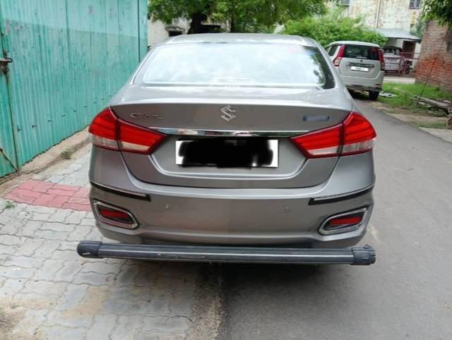 https://images10.gaadi.com/usedcar_image/4628071/original/processed_bec4689b-b9b9-4750-9185-82387e38b9bd.jpg?imwidth=6401