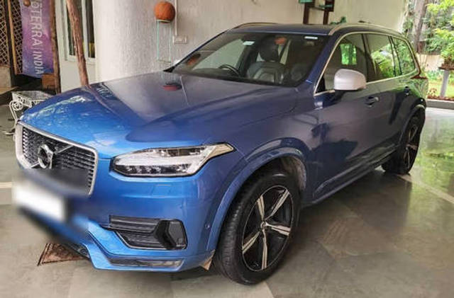 https://images10.gaadi.com/usedcar_image/4628082/original/processed_015baa34-87c7-4b31-8b86-b0ab9235935e.png?imwidth=6401