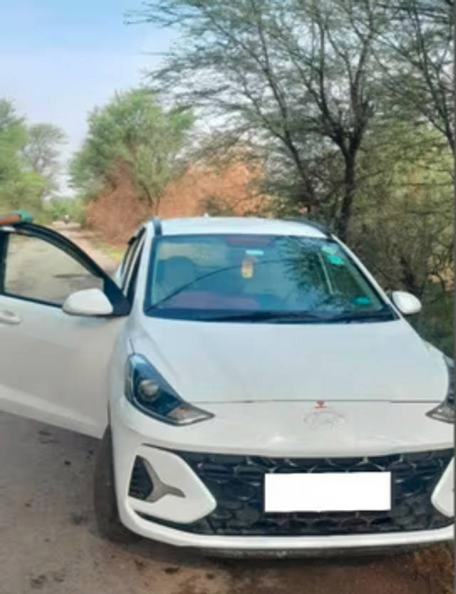 https://images10.gaadi.com/usedcar_image/4628115/original/4925a691-7a8f-4f4f-9ea1-3bf55c35d5b9.png?imwidth=6400