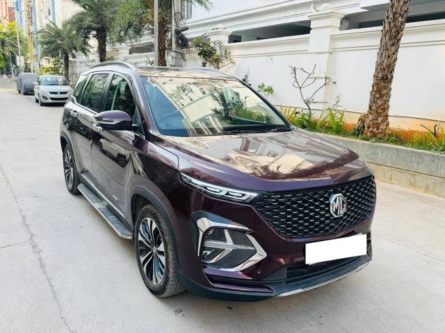 https://images10.gaadi.com/usedcar_image/4628120/original/processed_5e015db2993d986ab6534d19b9a5b66d.jpg?imwidth=6400