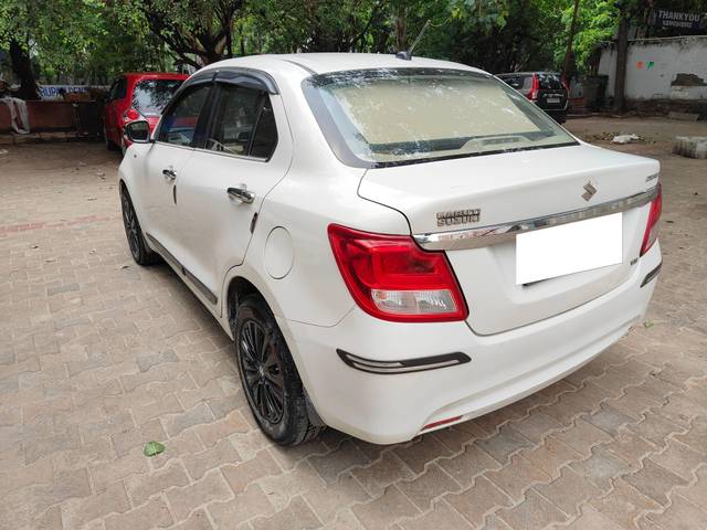 https://images10.gaadi.com/usedcar_image/4628129/original/processed_7a84c28402d5c57ac7bb4728bce96dee.jpg?imwidth=6402