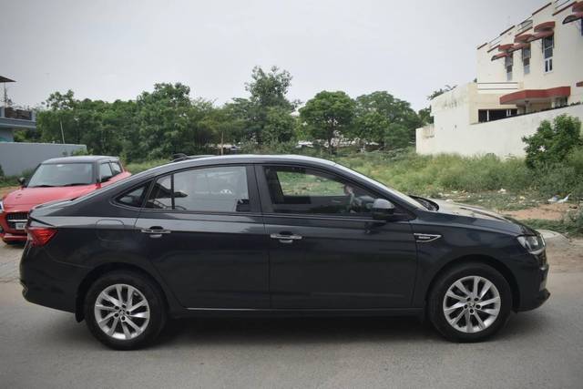 https://images10.gaadi.com/usedcar_image/4628143/original/processed_85afabef8d1765d443994ca5d922bcb7.jpg?imwidth=6401