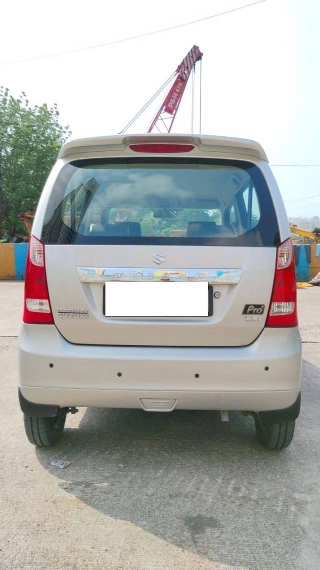 https://images10.gaadi.com/usedcar_image/4628144/original/processed_df53a1c5-da3a-4e07-847e-96c8155c9077.jpg?imwidth=6401