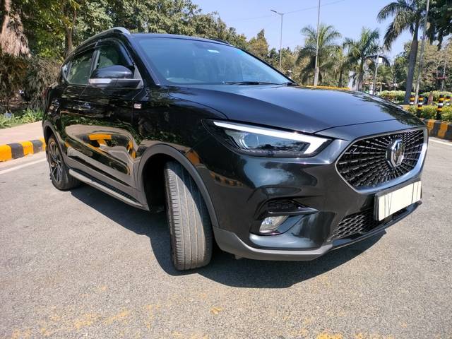 https://images10.gaadi.com/usedcar_image/4628150/original/ee9a420dbe4a0b61aebac6bf65768190.jpg?imwidth=6400