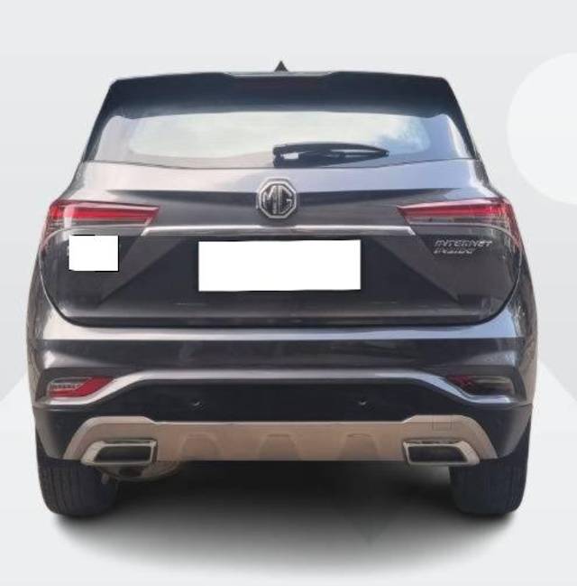 https://images10.gaadi.com/usedcar_image/4628152/original/processed_077205ad6b252b1d32182af294a678c3.jpg?imwidth=6402