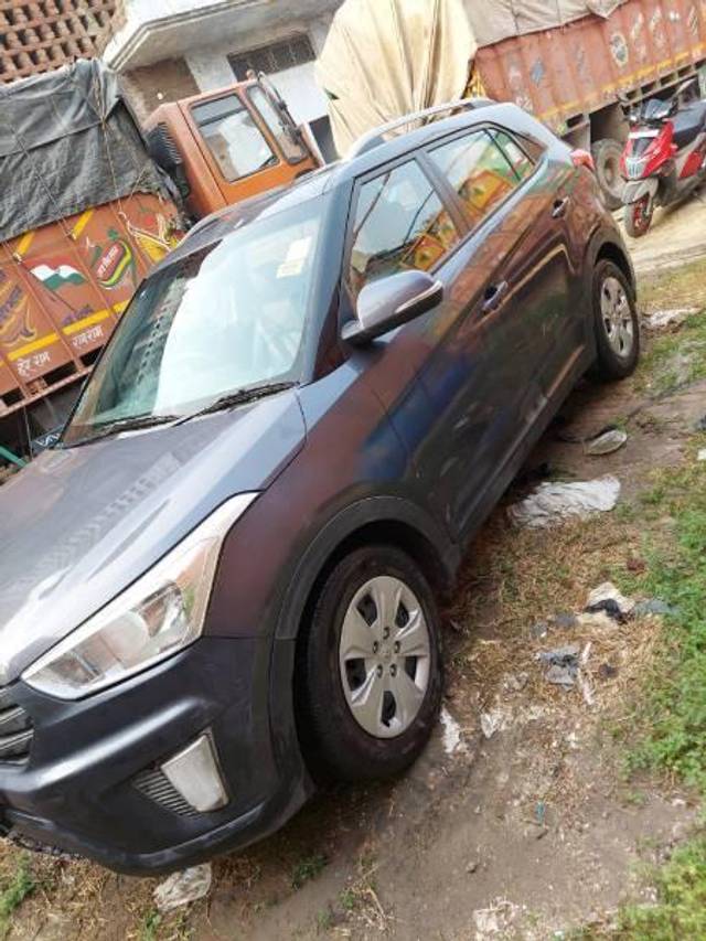 https://images10.gaadi.com/usedcar_image/4628153/original/processed_a76ac9bb-0728-4dc1-87af-f00399b10eb9.jpg?imwidth=6400