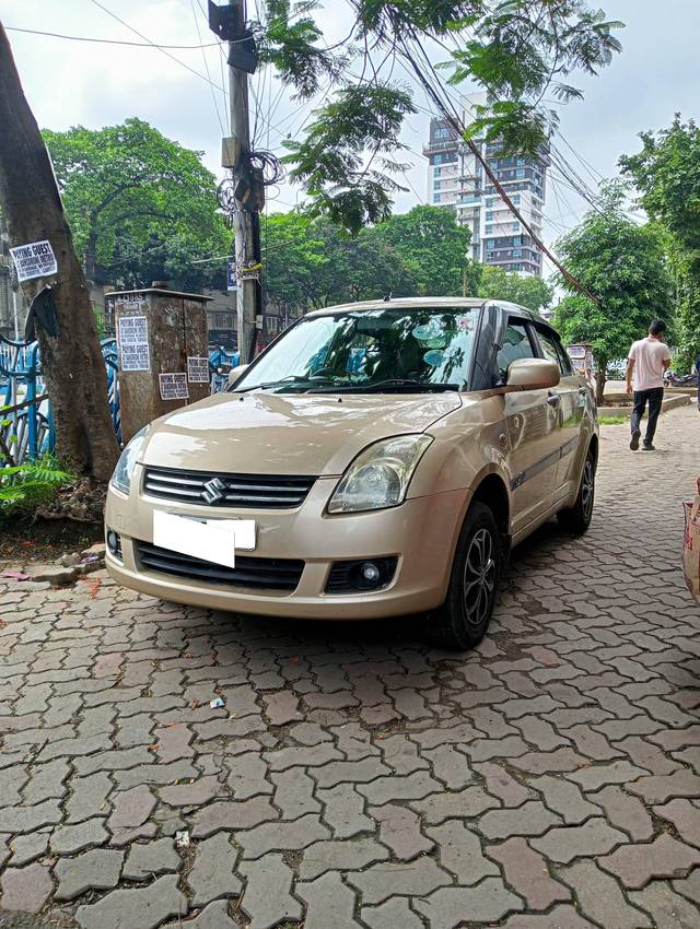 https://images10.gaadi.com/usedcar_image/4628156/original/processed_cdb09953f27a7b83ee94b4092af174e2.jpg?imwidth=6402