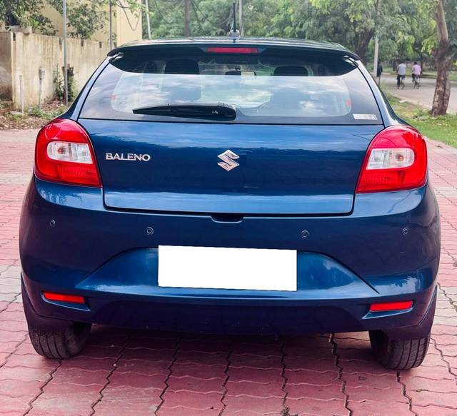 https://images10.gaadi.com/usedcar_image/4628157/original/processed_971345b3-8bce-47ac-bcf9-b42008b9658e.jpg?imwidth=6402