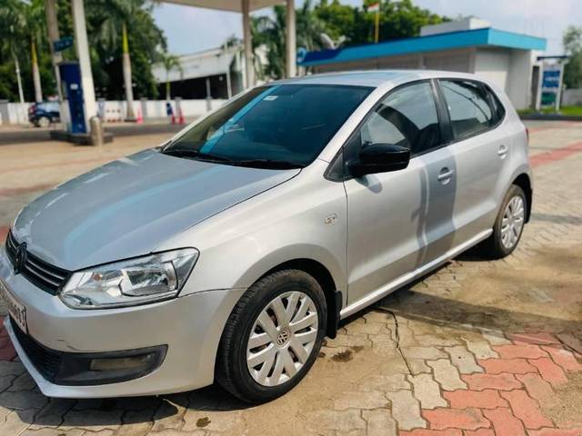 https://images10.gaadi.com/usedcar_image/4628165/original/processed_fd598d74-e8b3-4188-a506-854bdaa0f159.jpg?imwidth=6400