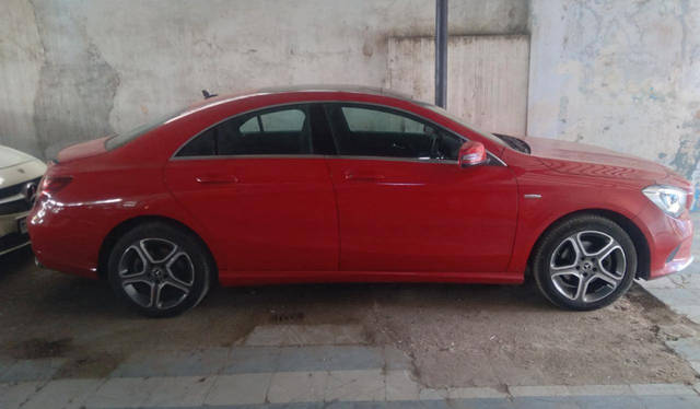 https://images10.gaadi.com/usedcar_image/4628171/original/5b27130a1e032aa6945af80792bed116.png?imwidth=6401