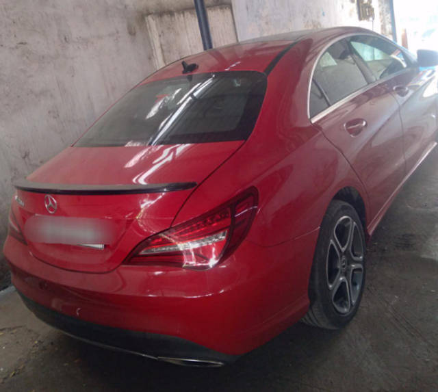 https://images10.gaadi.com/usedcar_image/4628171/original/79220b5d669a03bef4ff52ebc802fe25.png?imwidth=6402