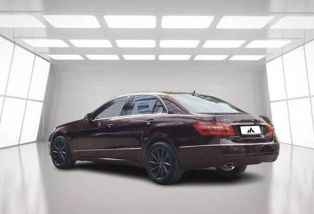 https://images10.gaadi.com/usedcar_image/4628191/original/processed_c7847597bd5e61fcd82622e312195cf2.jpeg?imwidth=6402
