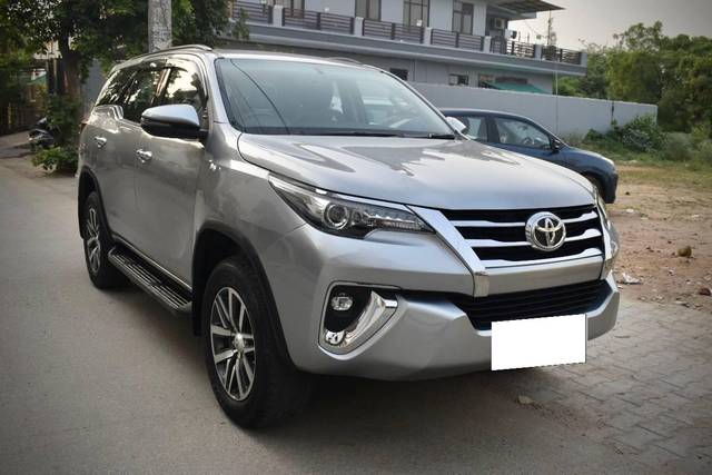 https://images10.gaadi.com/usedcar_image/4628226/original/processed_af080b07183658a25fe0284a49501f9a.jpg?imwidth=6400