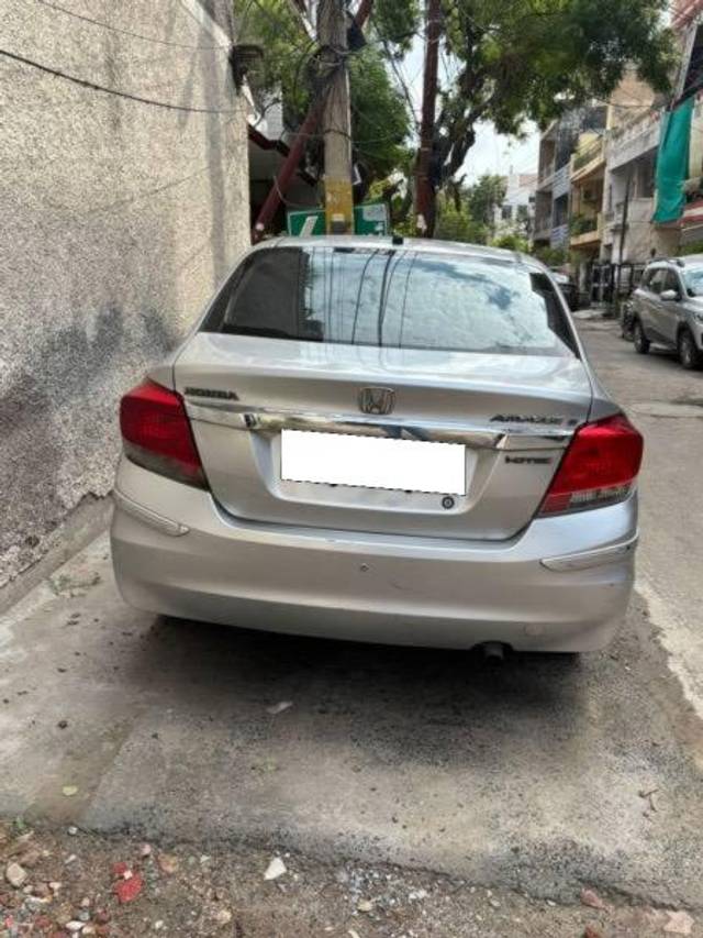 https://images10.gaadi.com/usedcar_image/4628270/original/processed_145d800b-bf1d-46ae-8853-19d8630d26b4.jpeg?imwidth=6401