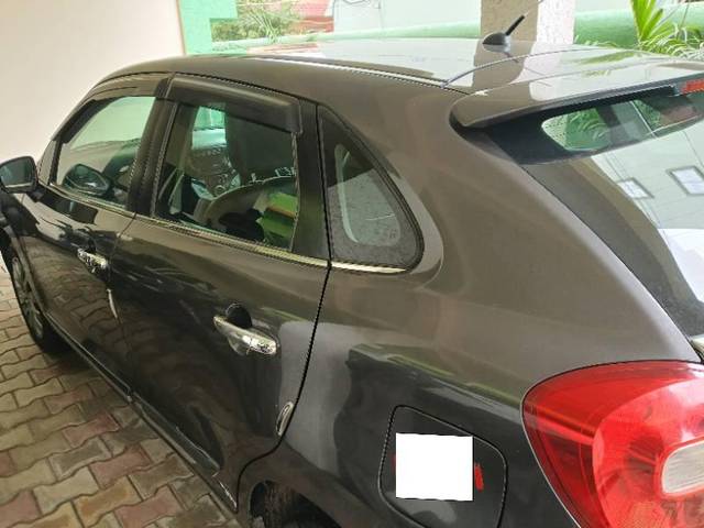 https://images10.gaadi.com/usedcar_image/4628310/original/processed_104ce826-2c70-44a8-b46b-db3707928af2.jpg?imwidth=6400