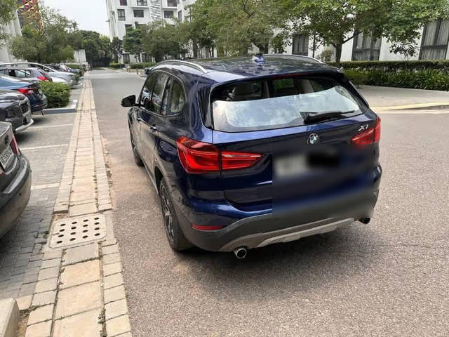 https://images10.gaadi.com/usedcar_image/4628334/original/52cb6c3b-c700-493c-9f32-c414d113b604.png?imwidth=6402