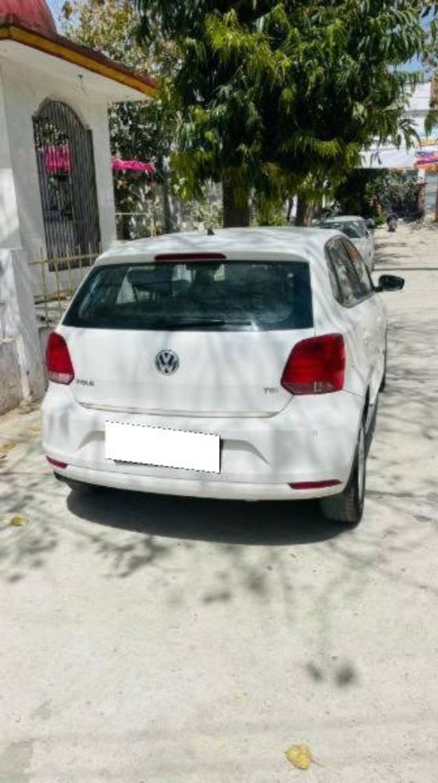 https://images10.gaadi.com/usedcar_image/4628335/original/processed_634c1c3e-50f5-4778-8cdb-9c43641a2ae1.jpg?imwidth=6401