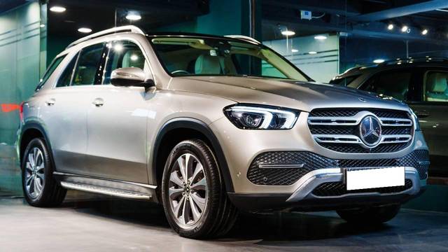 https://images10.gaadi.com/usedcar_image/4628343/original/processed_8c32cf2c0cd1c908d69defff27fd35ef.jpeg?imwidth=6400