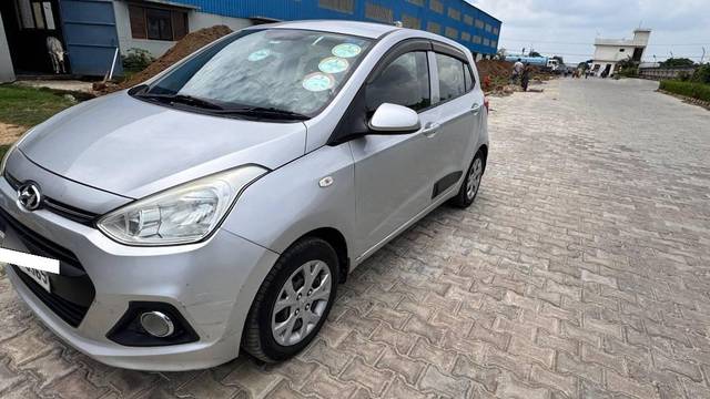 https://images10.gaadi.com/usedcar_image/4628354/original/processed_441126b7-54a5-4226-bc92-02dbc1d8ab79.jpg?imwidth=6400