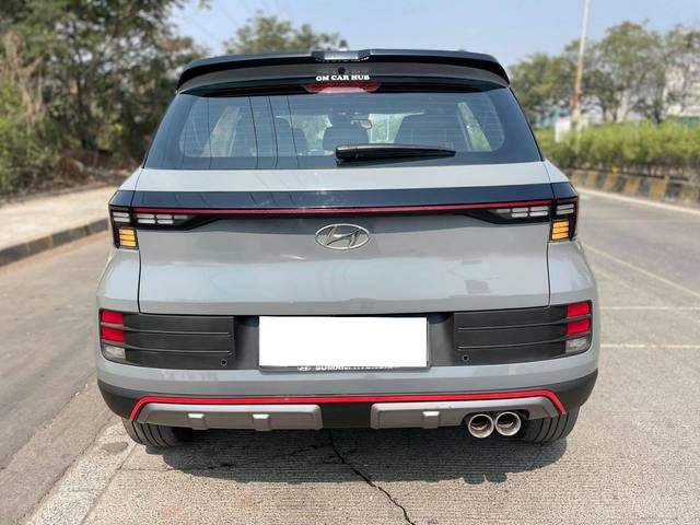 https://images10.gaadi.com/usedcar_image/4628357/original/processed_cd85f9267d3bb4619b2b8488343e03ef.jpg?imwidth=6402