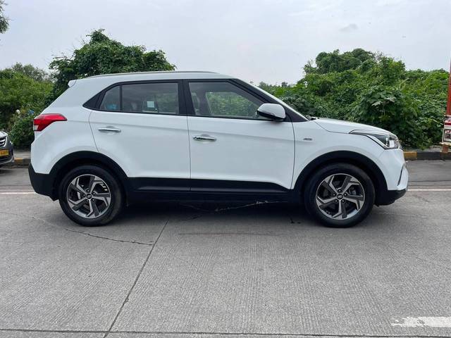 https://images10.gaadi.com/usedcar_image/4628364/original/processed_8952349df87e4d03bd902373900f61ab.jpg?imwidth=6401