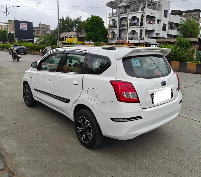 https://images10.gaadi.com/usedcar_image/4628366/original/processed_7f7a50e7b9df2244160abfffc2b30127.jpg?imwidth=6400