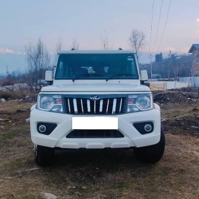 https://images10.gaadi.com/usedcar_image/4628372/original/processed_c665d427-9254-4f33-b719-a62004613446.jpeg?imwidth=6402