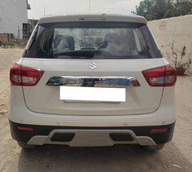 https://images10.gaadi.com/usedcar_image/4628375/original/processed_08902efc26c4735e2b83750c2ee2cb86.jpg?imwidth=6402