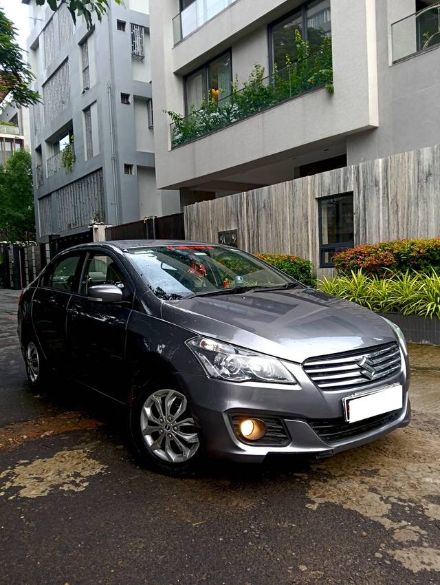 https://images10.gaadi.com/usedcar_image/4628378/original/processed_d7c96e8467dc99740c7ea4fc6e117972.jpg?imwidth=6400