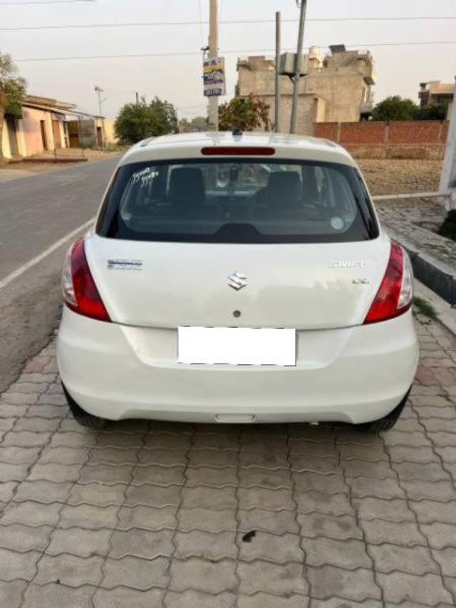 https://images10.gaadi.com/usedcar_image/4628388/original/processed_275d4229-35c8-4425-8d81-82c34527c6d7.jpg?imwidth=6401