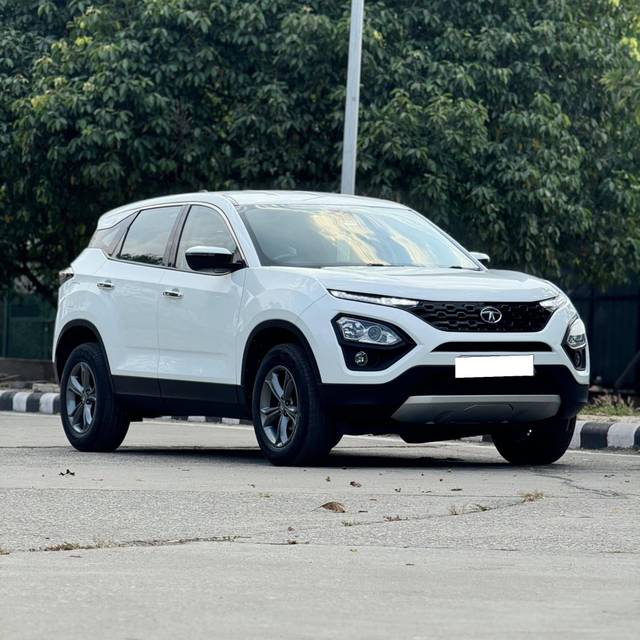 https://images10.gaadi.com/usedcar_image/4628398/original/processed_1558f56bc32101ebd294ed23fa88d70b.jpg?imwidth=6400